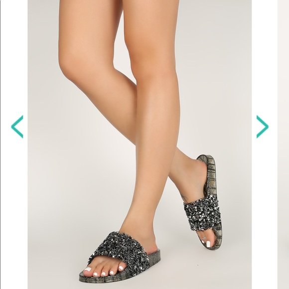 💕NIB Black Embellished Slide Sandals💕 - Picture 3 of 8